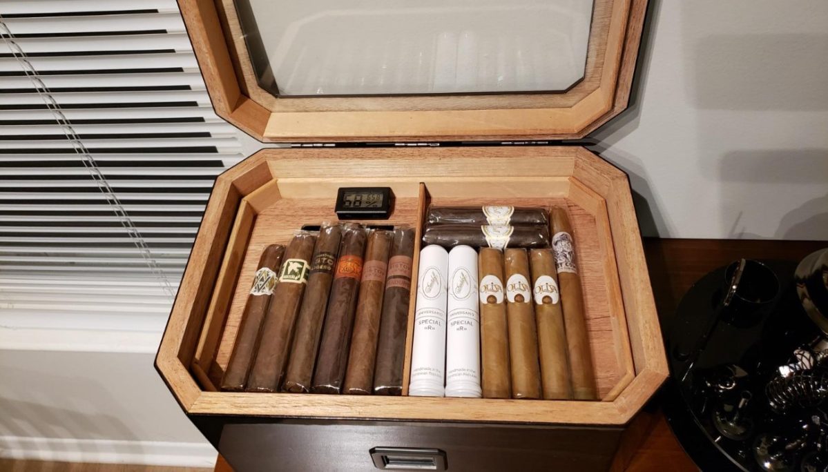case elegance grand humidor test